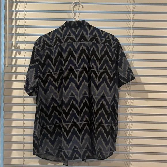 🌸3/$15🌸 NWOT American Eagle Outfitters Shirt—Size XL - Picture 6 of 6